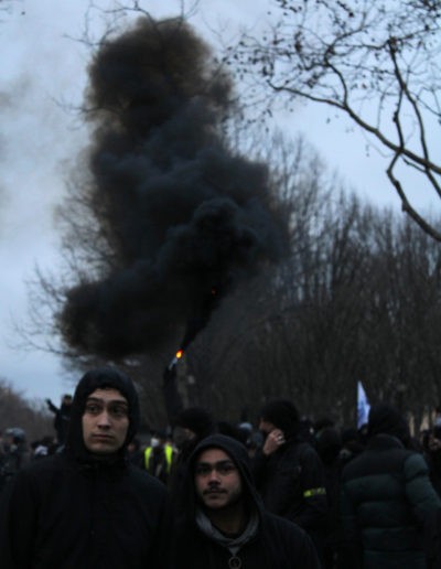 Nombre de manifestants ont pris la décision de rester place Vauban, pour poursuivre leur lutte.